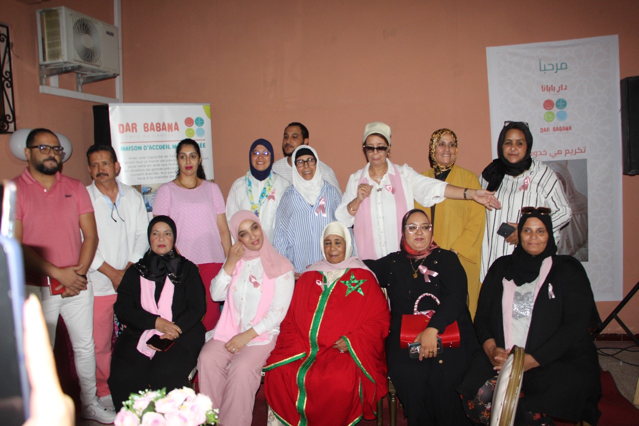 جمعية دار بابانا للسرطان تكرم السيدة خديجة القرطي في إطار احتفالات ...