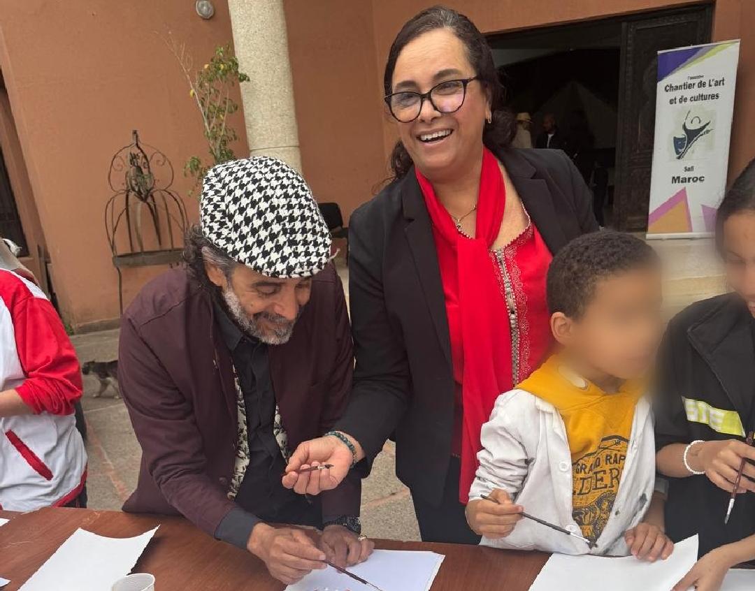 حين تتماهى الألوان مع زرقة الأفق ..الفن التشكيلي يحتفي بعيد ميلاد ولي العهد بمراكش 