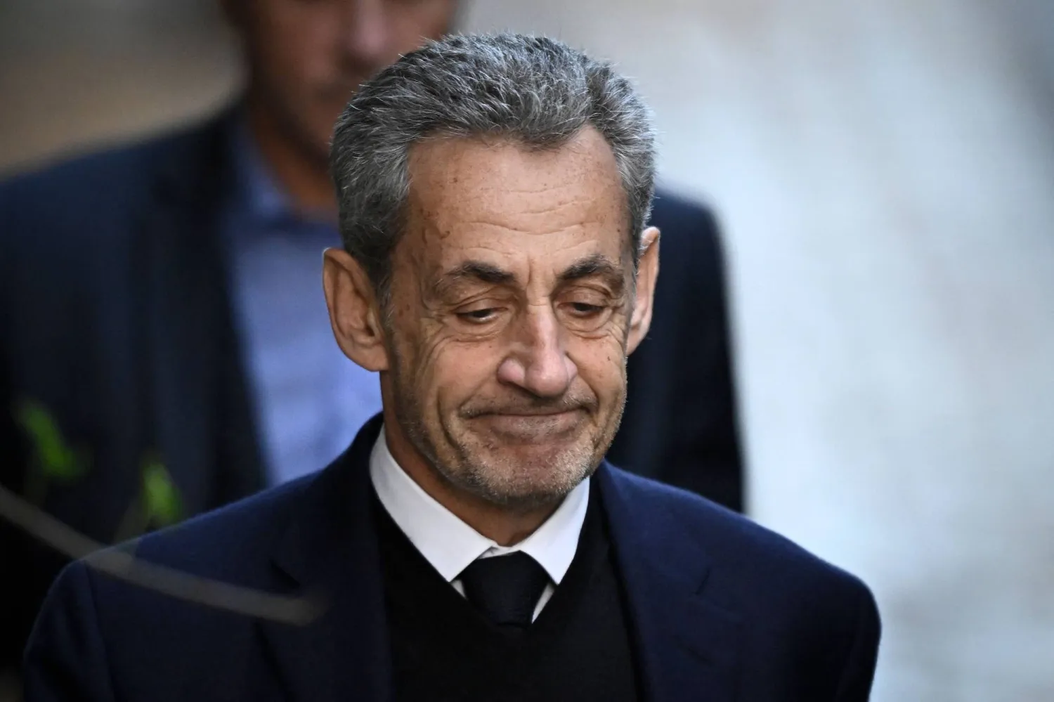 التمويل الليبي كابوس يطارد ساركوزي أمام القضاء الفرنسي 
