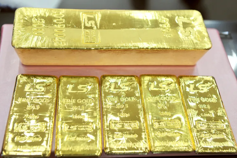 الذهب يقفز بأكثر من 2 في المائة بعد الإعلان عن اتفاق سلام بين واشنطن وطهران 