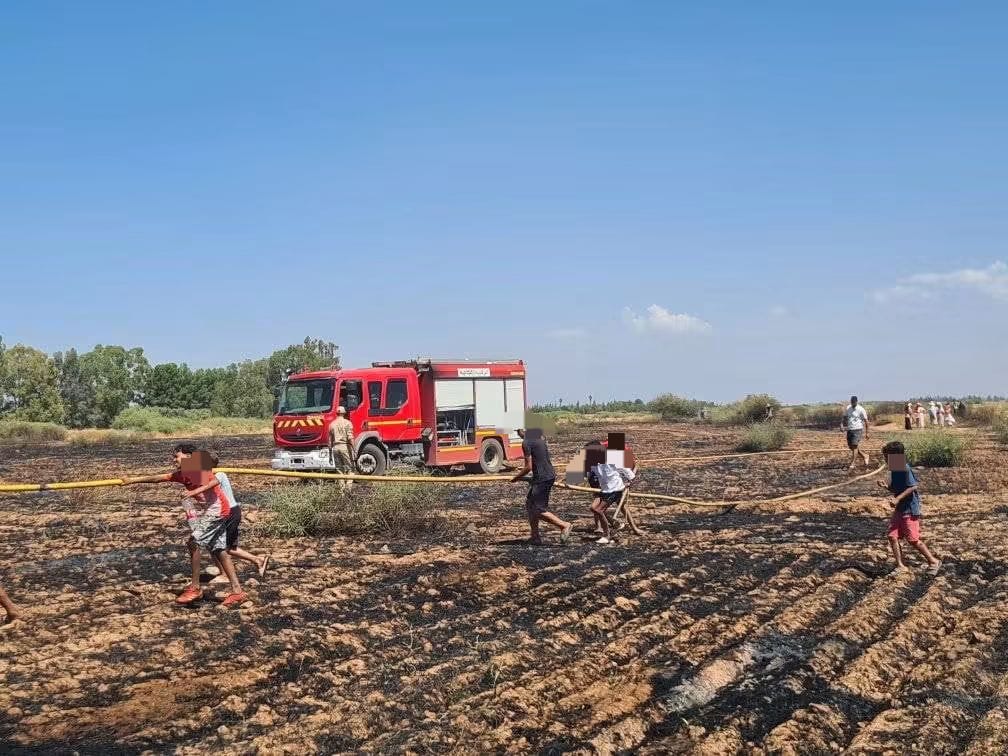 حريق بأراض فلاحية بتمصلوحت يستنفر السلطات وفرق الوقاية المدنية 