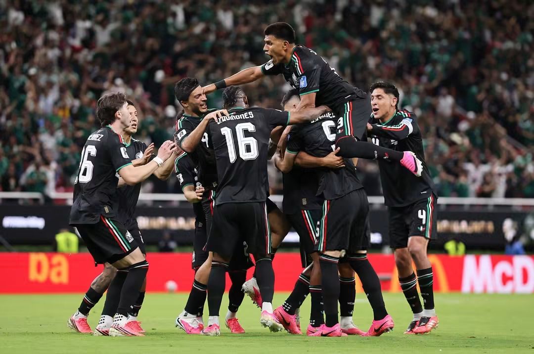 المكسيك تحجز أولى بطاقات العبور إلى دور الـ32 في مونديال 2026 