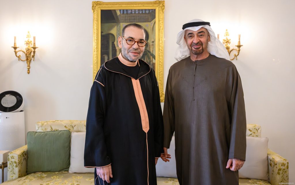 صاحب السمو الشيخ محمد بن زايد آل نهيان يستقبل أخاه صاحب الجلالة الملك محمد السادس بإقامته بالرباط 